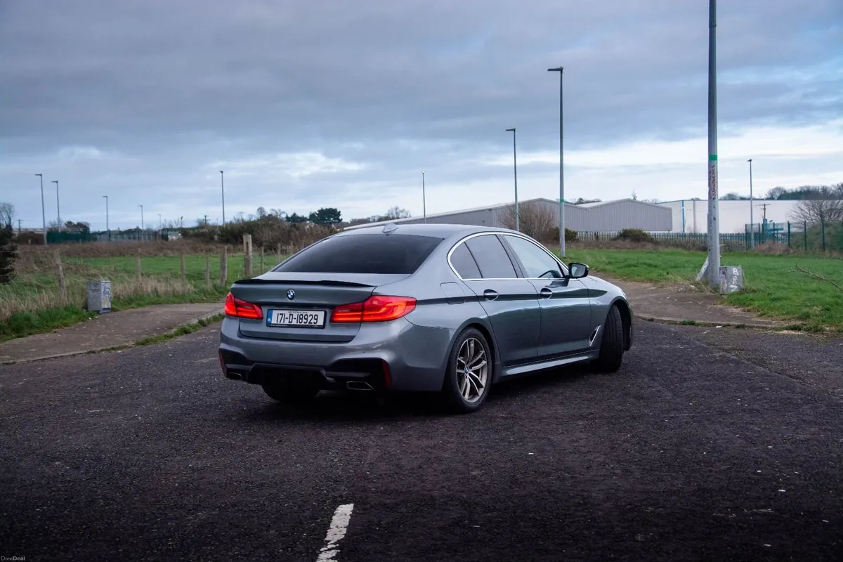 2017 BMW 520d 5-series - Image 2