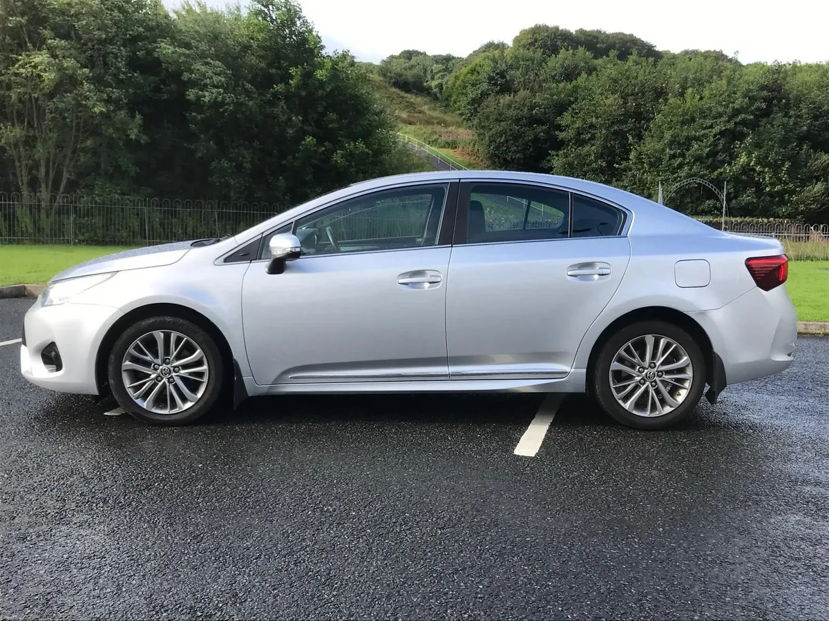 Toyota Avensis 2017 - Image 1