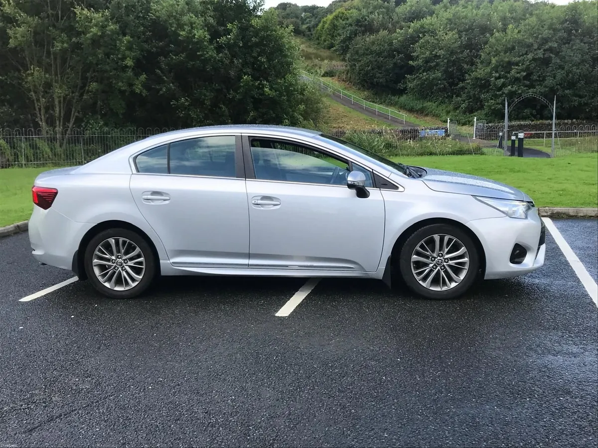 Toyota Avensis 2017 - Image 3
