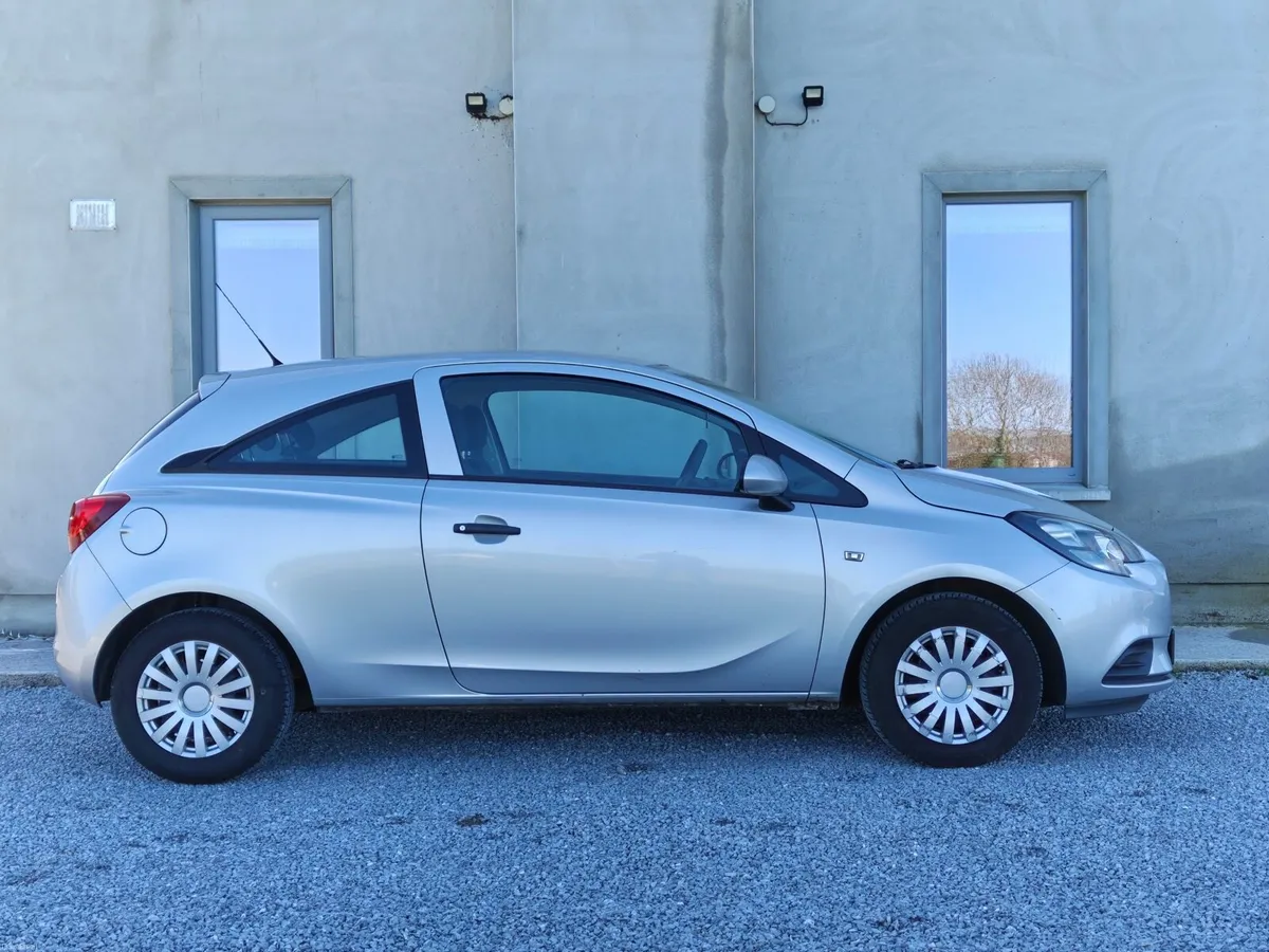 15 Opel Corsa - Image 2