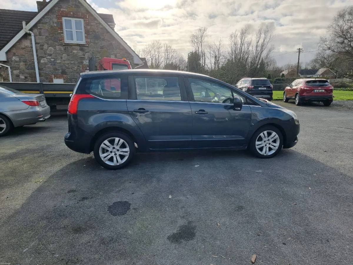 Peugeot 5008 - Image 4