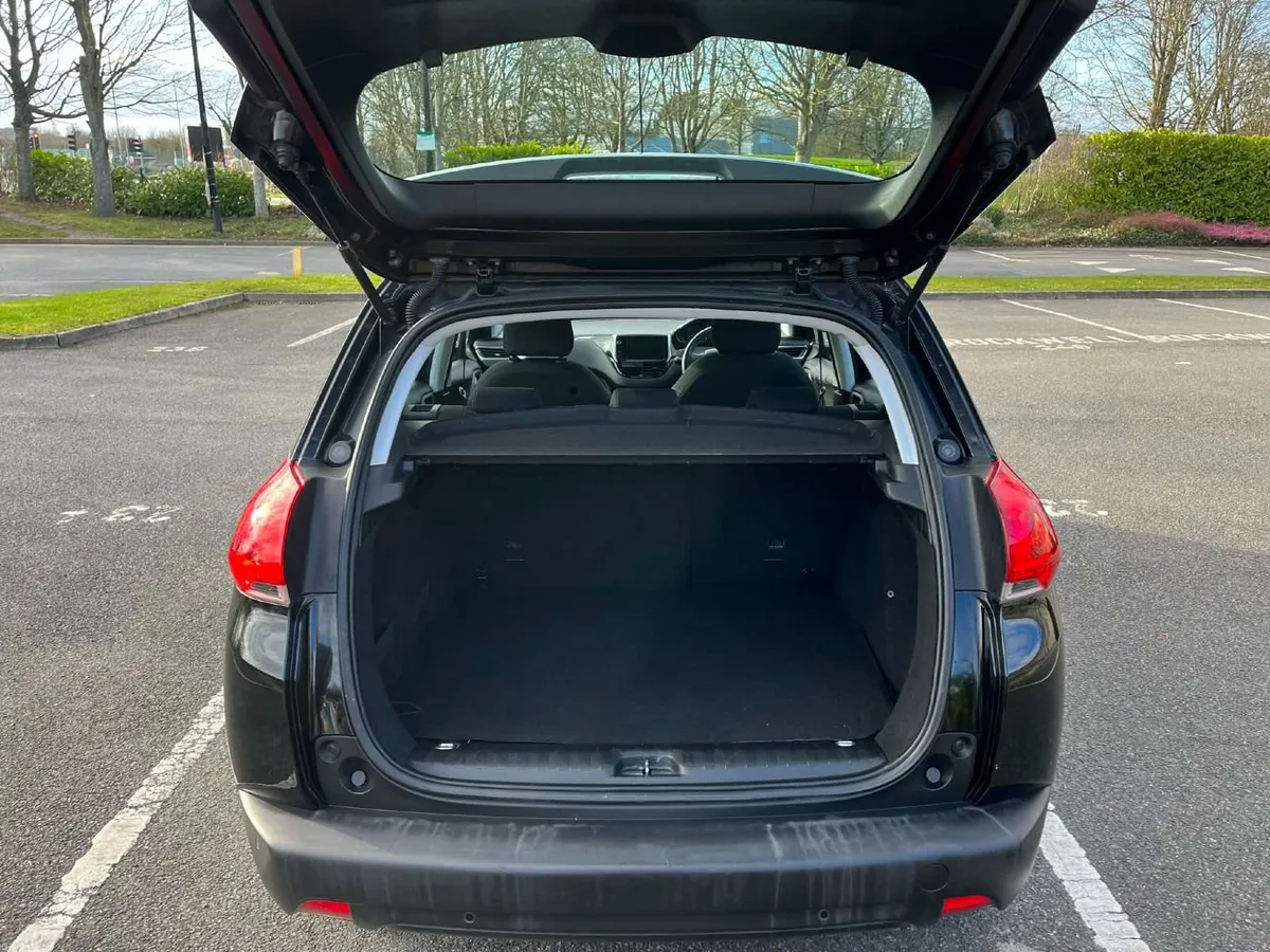 2016 Peugeot 2008 1.2 Petrol - Image 4
