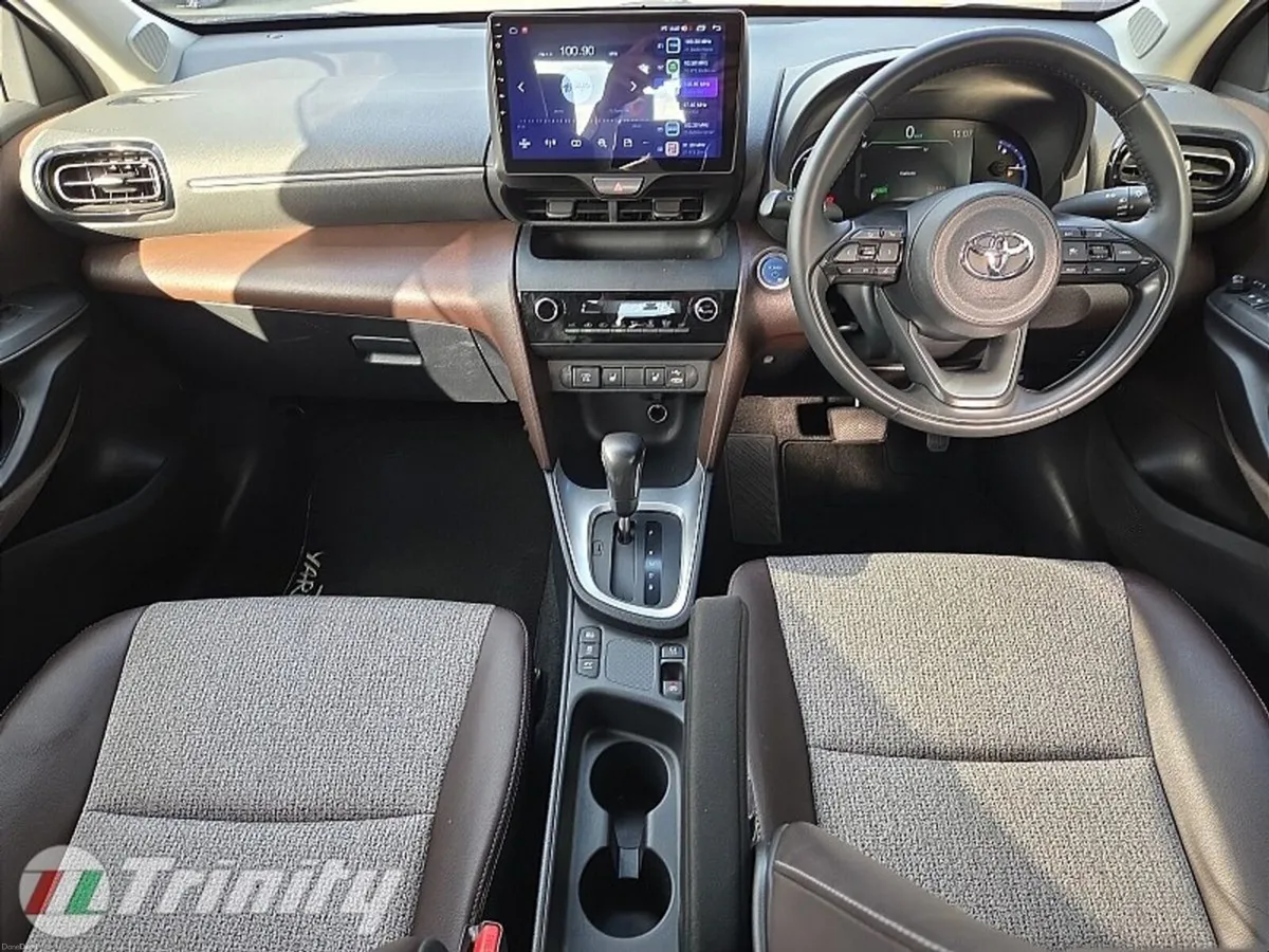 Toyota Yaris Cross ** LOW MILEAGE ** HIGH SPEC ** - Image 2