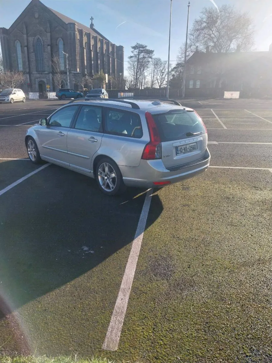 Volvo v50 1.6d (Tax&Test) - Image 4