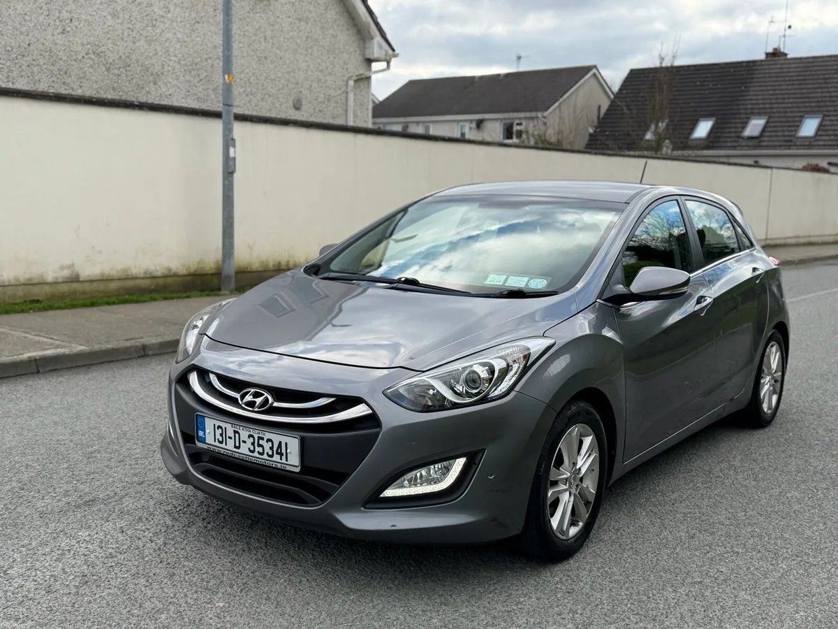 2013 Hyundai i30 1.4 petrol fresh nct 2/27 low mls - Image 4