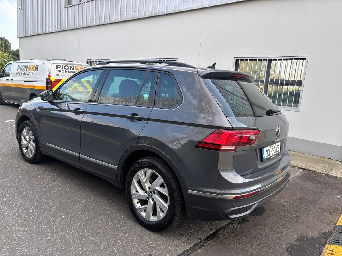 VW Tiguan 2.0TDI 2023 - Image 3
