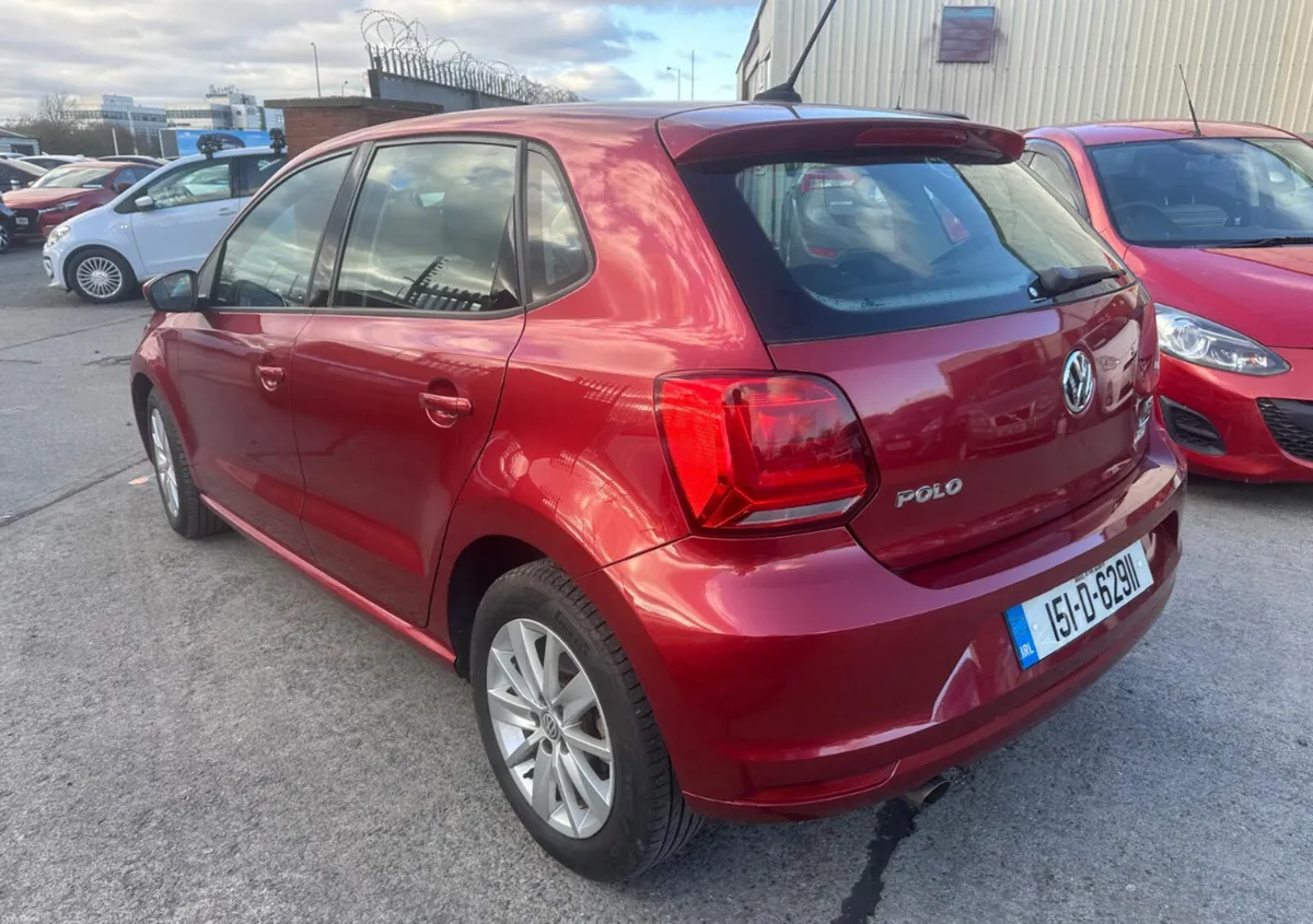 Volkswagen Polo 2015 Auto/ Only 24k km/ warranty - Image 4