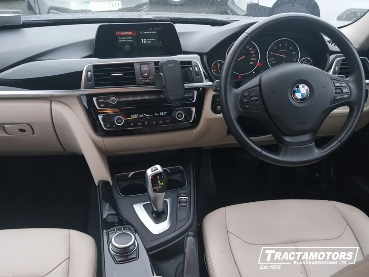 BMW 3-Series TOP  SPEC CREAM INTERIOR   AUTO - Image 2