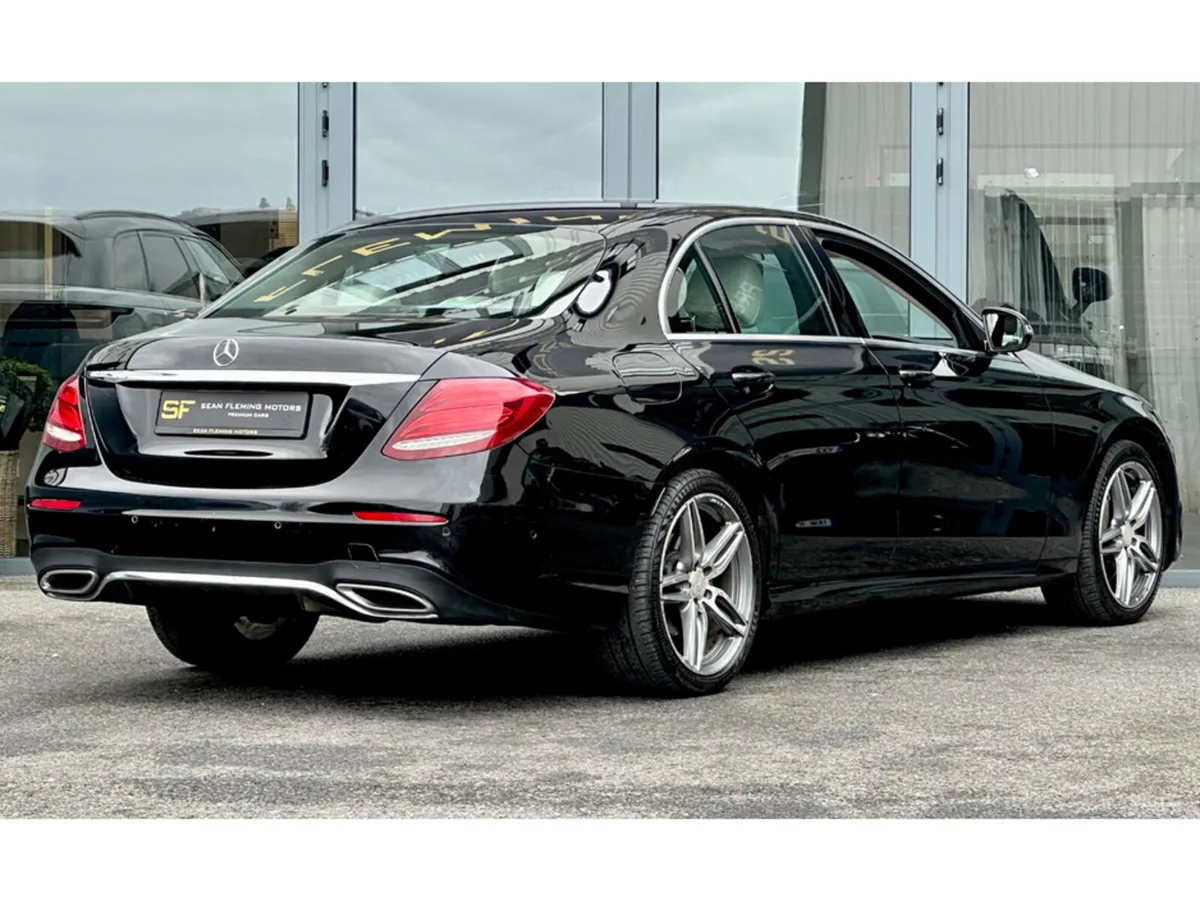 Mercedes-Benz E-Class 4DR AUTO 200D - Image 3