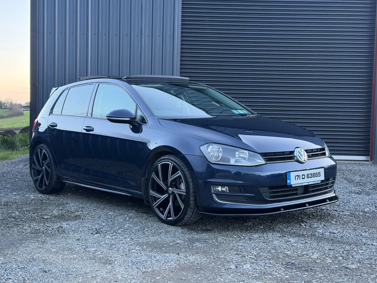2017 (171) Volkswagen Golf Highline *PAN ROOF* - Image 1