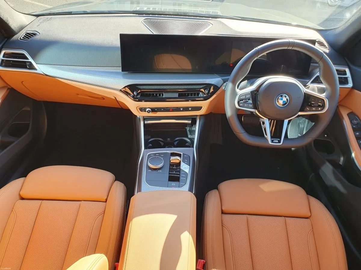 BMW 3-Series 330e M Sport Saloon - Image 4