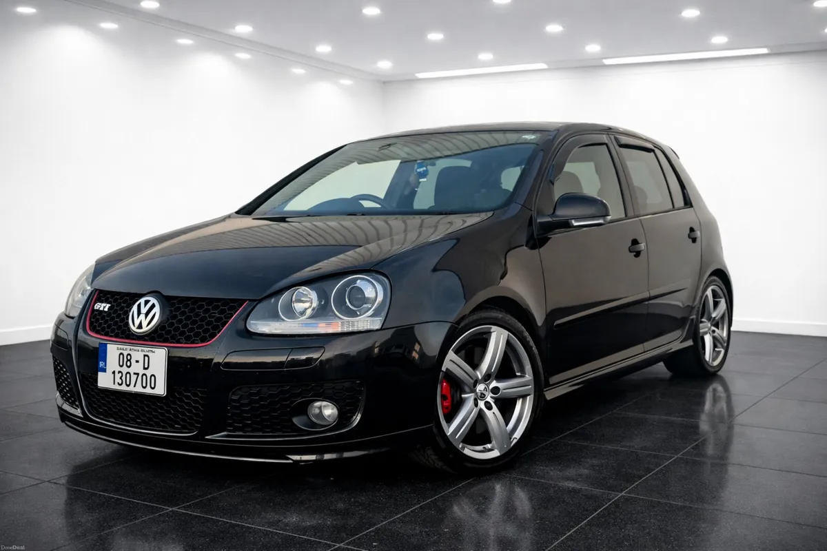 VW Golf GTI Pirelli Edition - 78km - Image 3