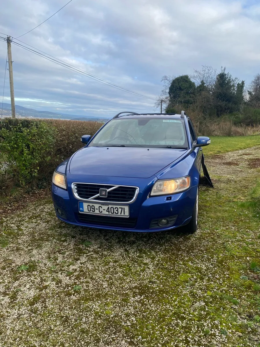 Volvo V50 1.6D - Image 1