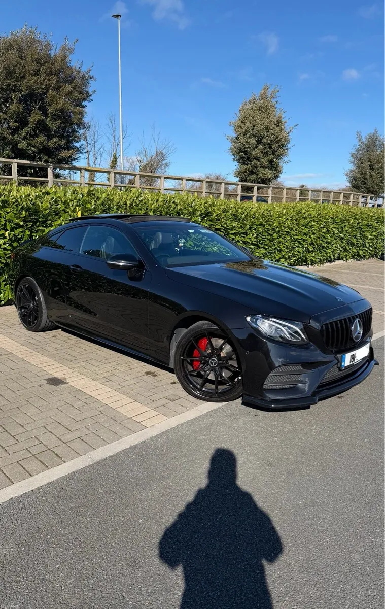 Mercedes-Benz E-Class 220d AMG Sport - Image 3