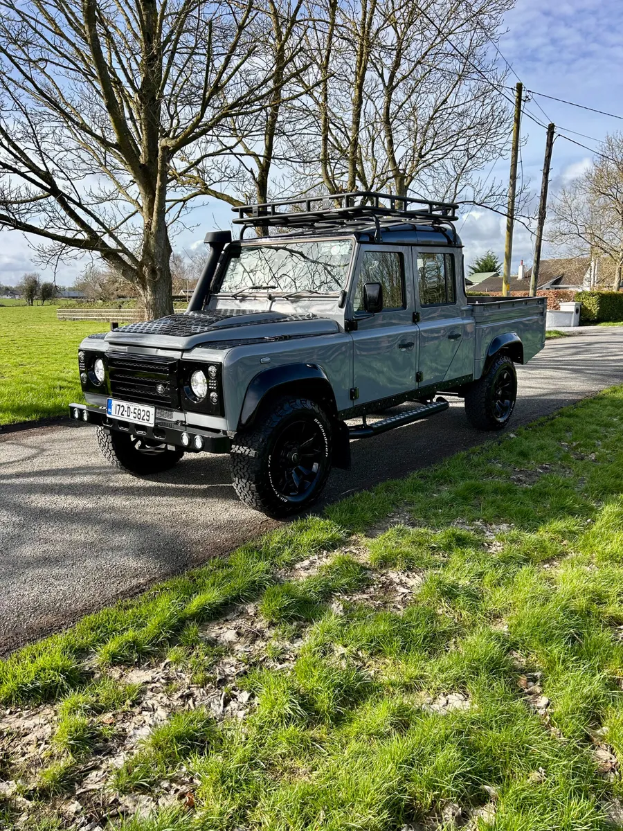 Land Rover Defender 130 (Crew cab) - Image 1