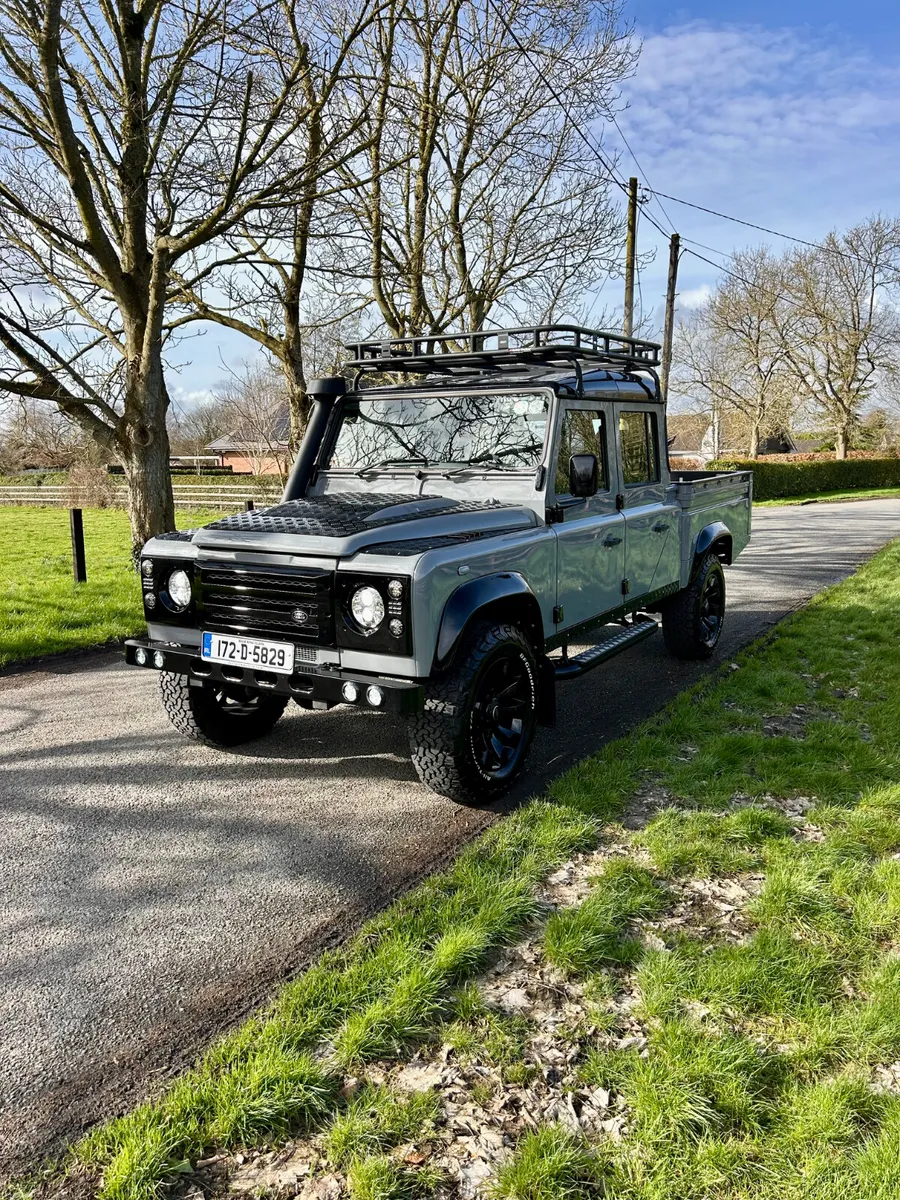 Land Rover Defender 130 (Crew cab) - Image 2