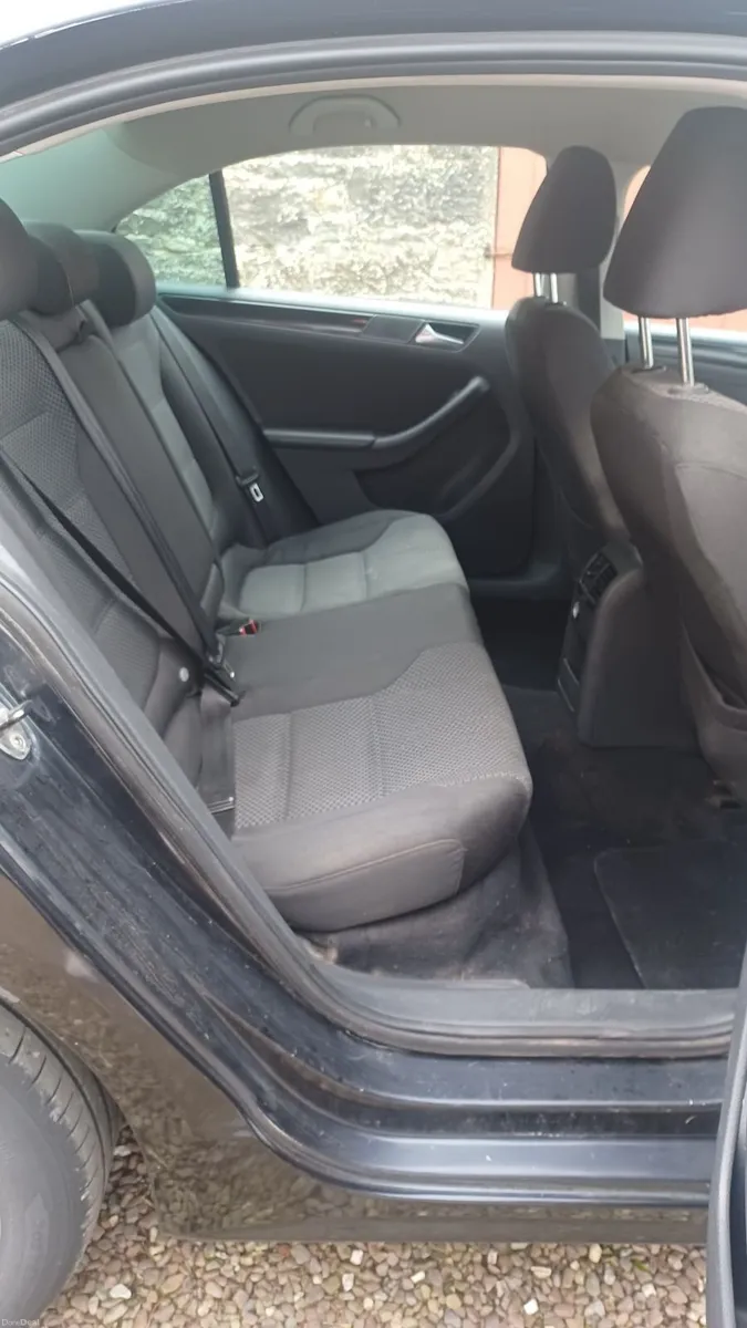 Volkswagen Jetta 2014 - Image 3