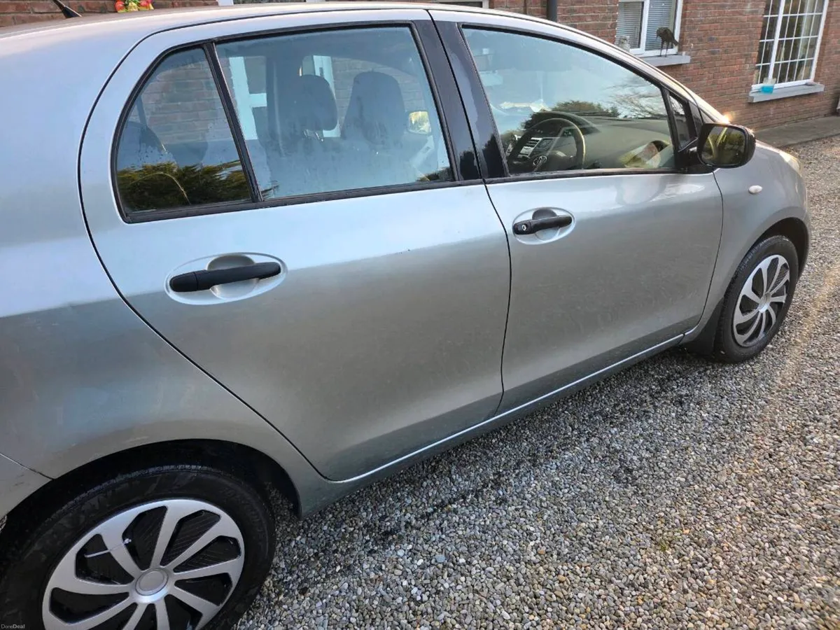 Toyota Yaris - Image 1