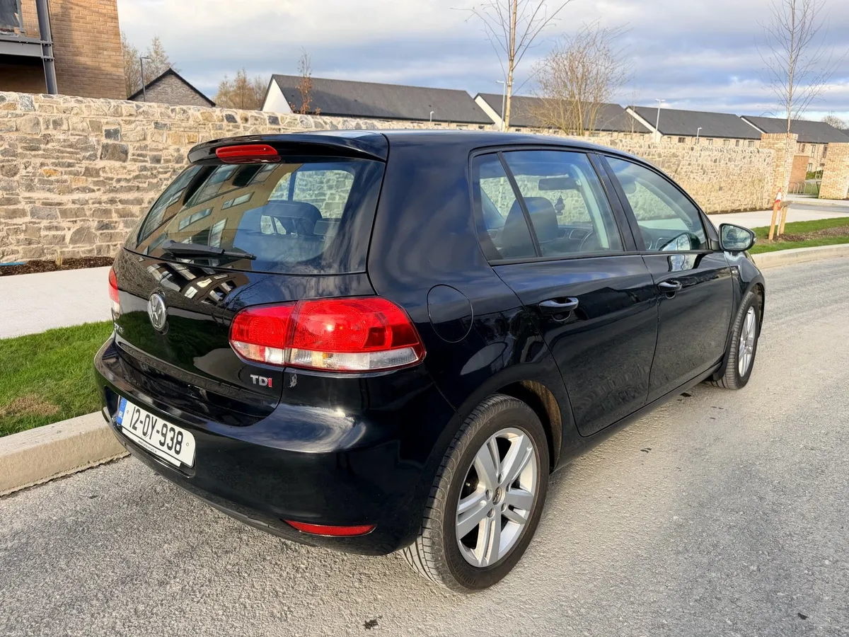 Volkswagen Golf 1.6 TDI Match edition - Image 3
