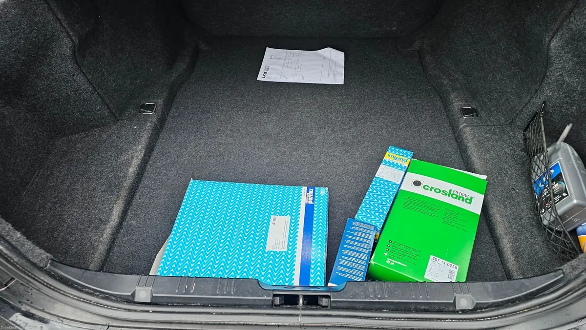 BMW 5-Series 2009 - Image 3