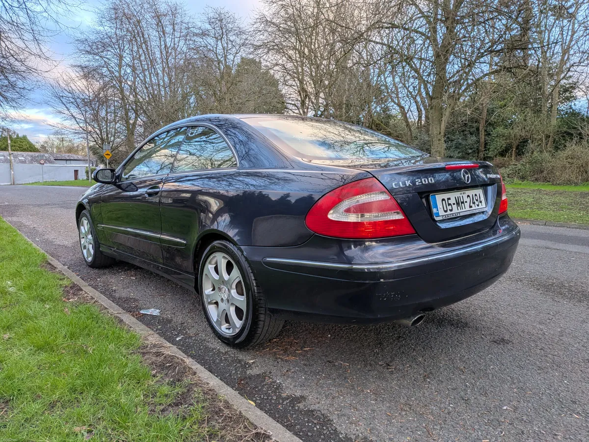 2005 Mercedes-Benz CLK ***NCT 03/27*** - Image 3