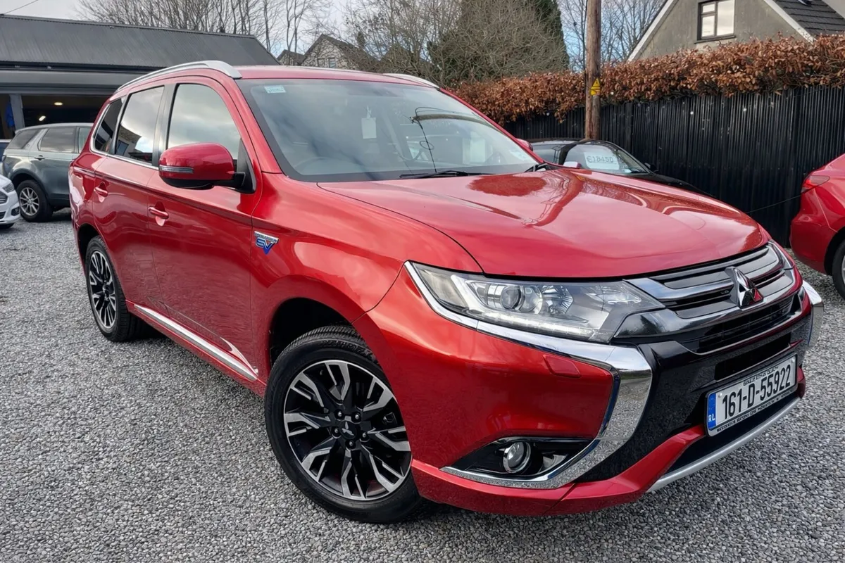 Mitsubishi Outlander PHEV GX4h | Plug-In Hybrid | - Image 4