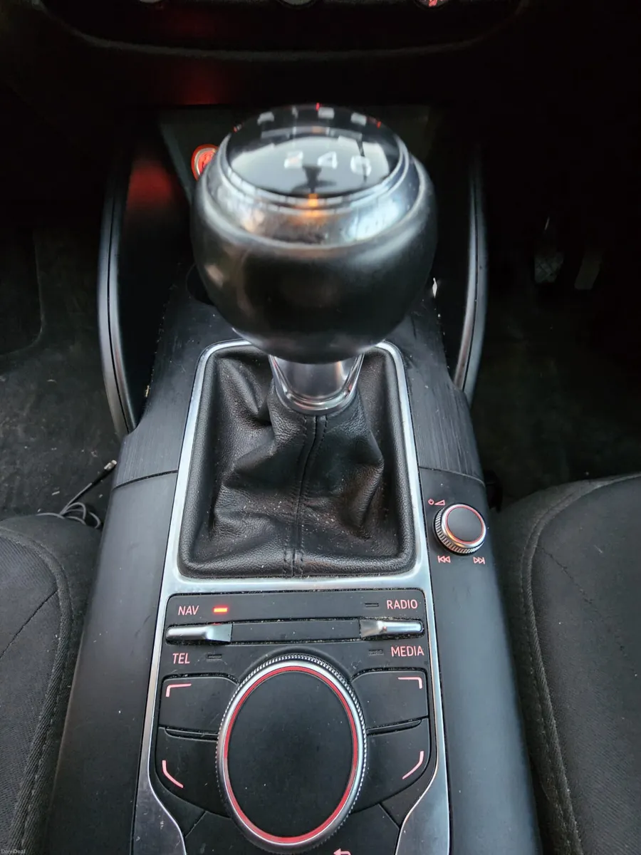 Audi A3 2013 tdi se €4990 no offers - Image 4