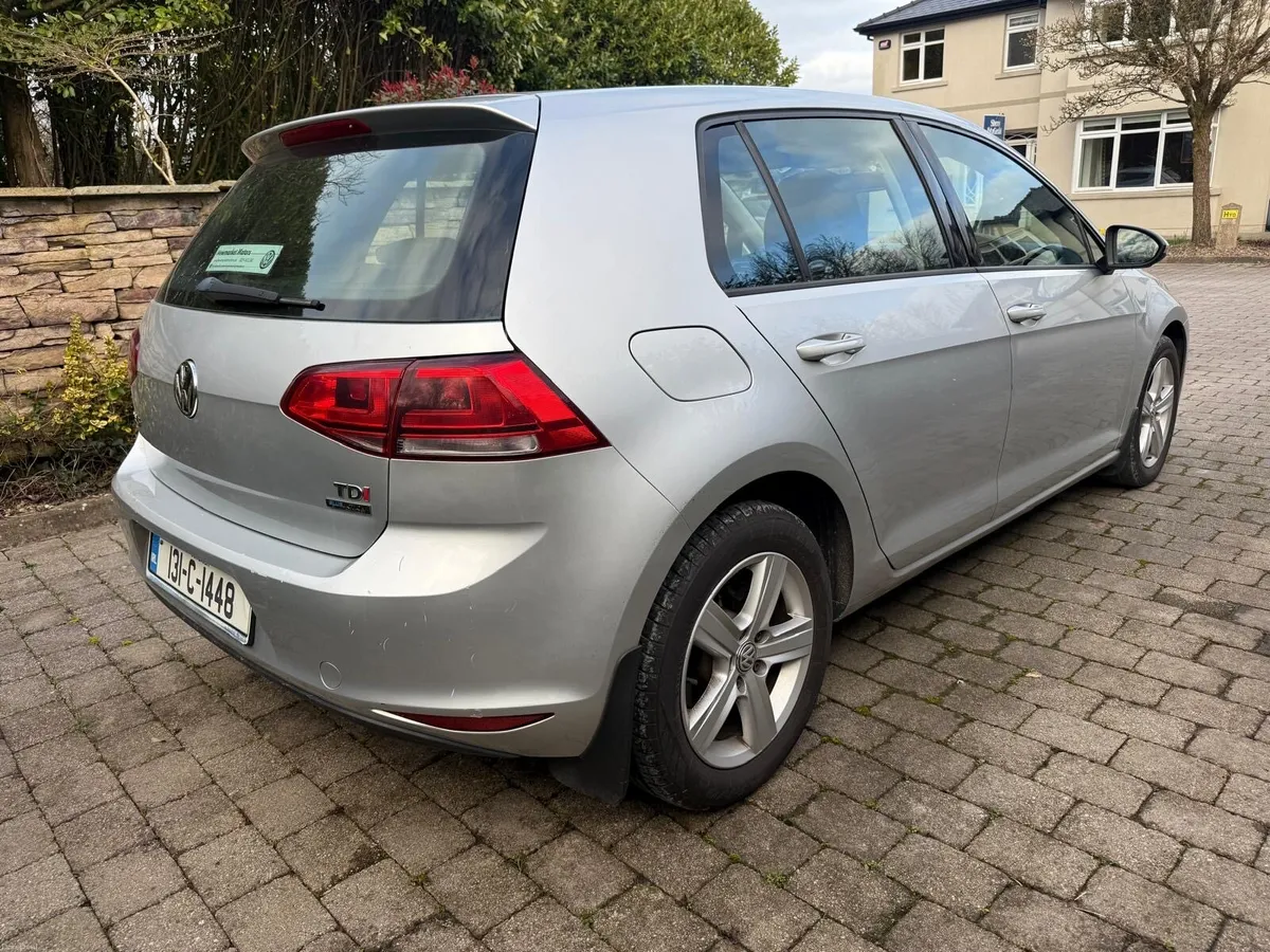 Volkswagen Golf - Image 4