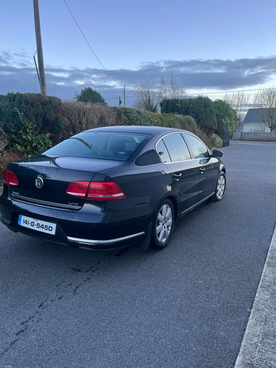 2014 Volkswagen Passat - Image 4