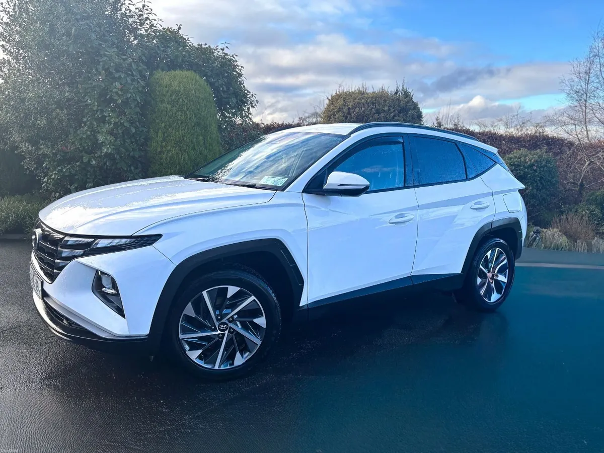 Hyundai Tucson Executive Model  2023 - Image 2