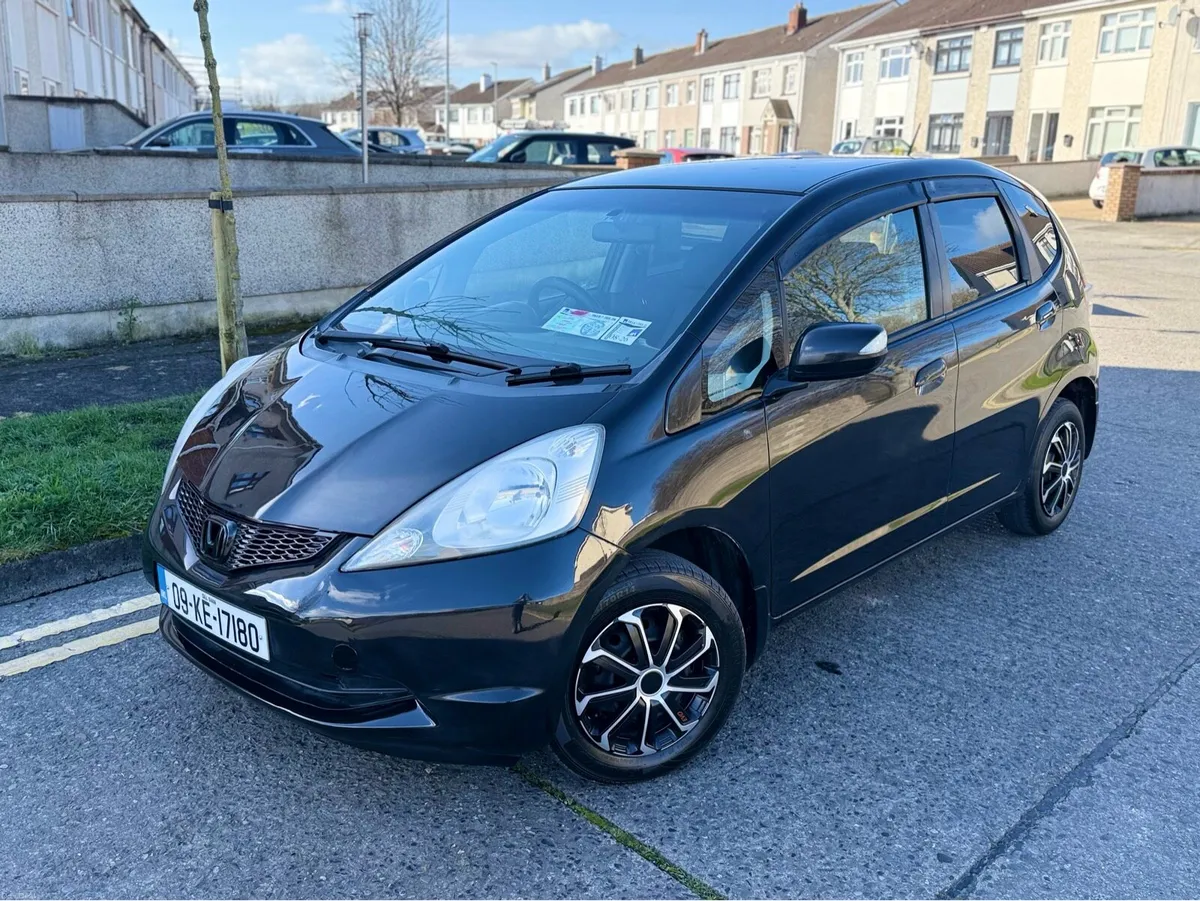 2009 Honda Fit Automatic 03-27 NCT - Image 1