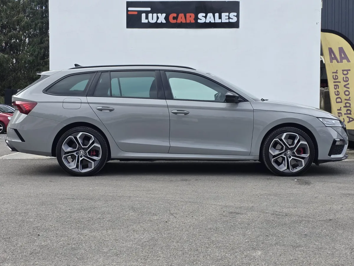 2021 OCTAVIA VRS 1.4TSI PLUG IN HYBRID 245BHP - Image 4