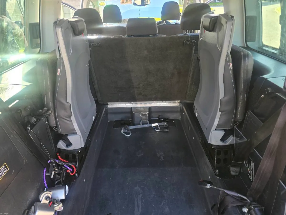 Volkwagen Caddy 2020 7 Seater Automatic - Image 2