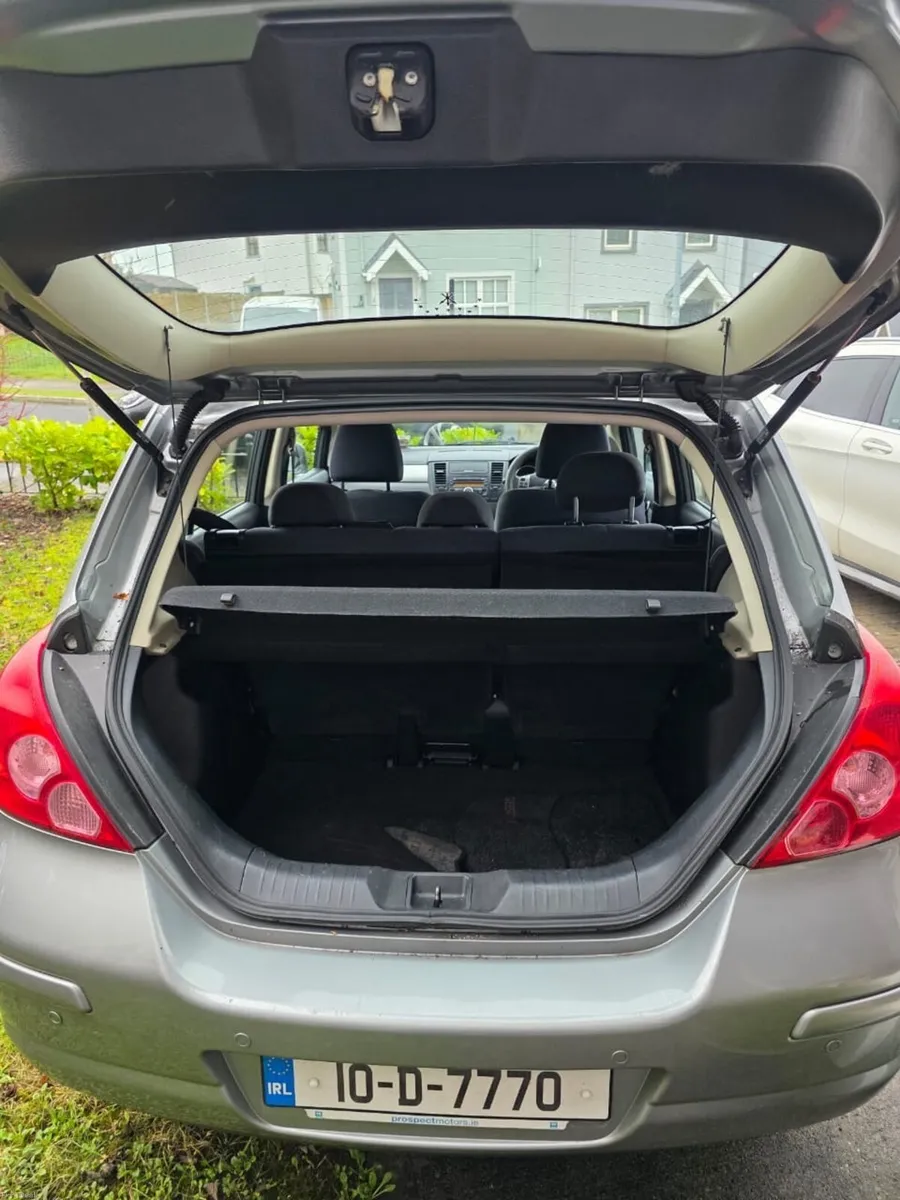 Nissan Tiida 2010 - Image 4