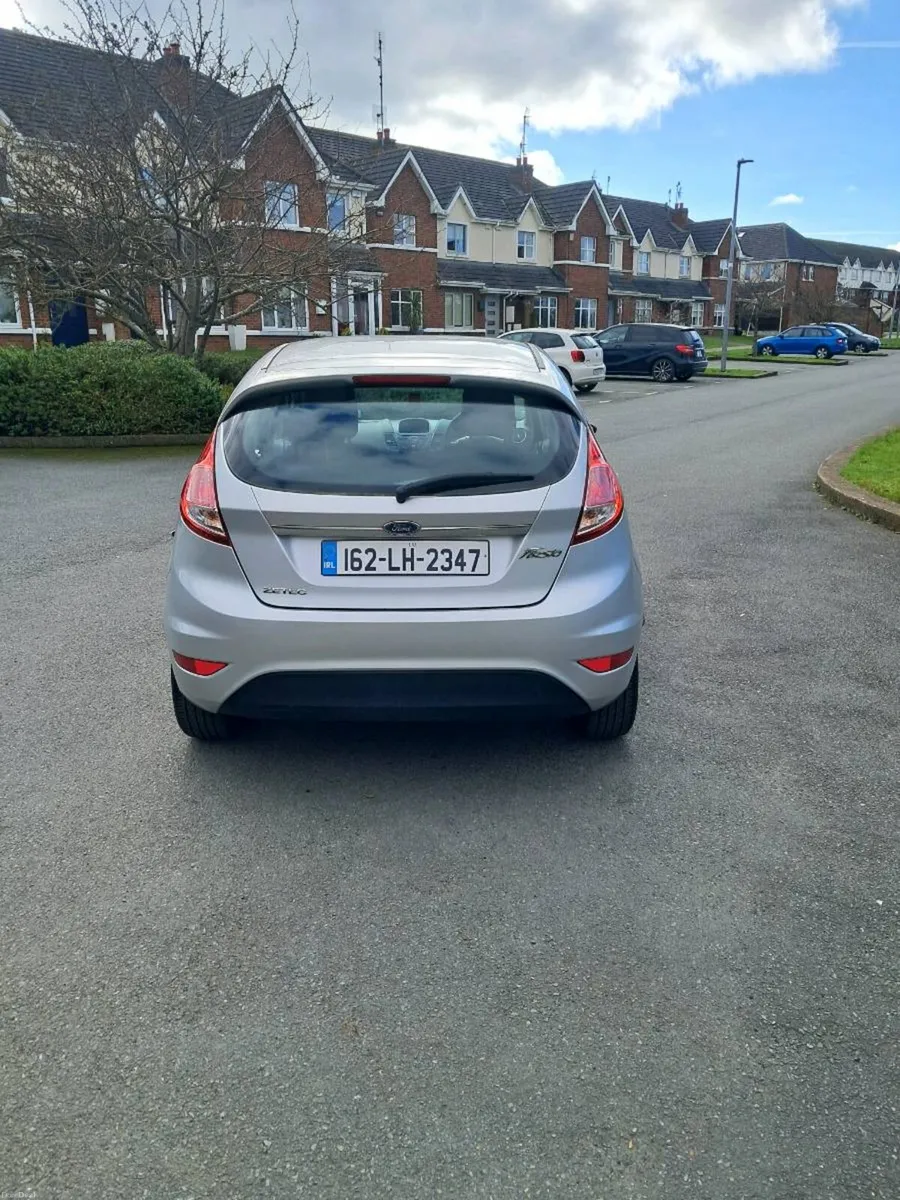 2016 Ford fiesta - Image 3