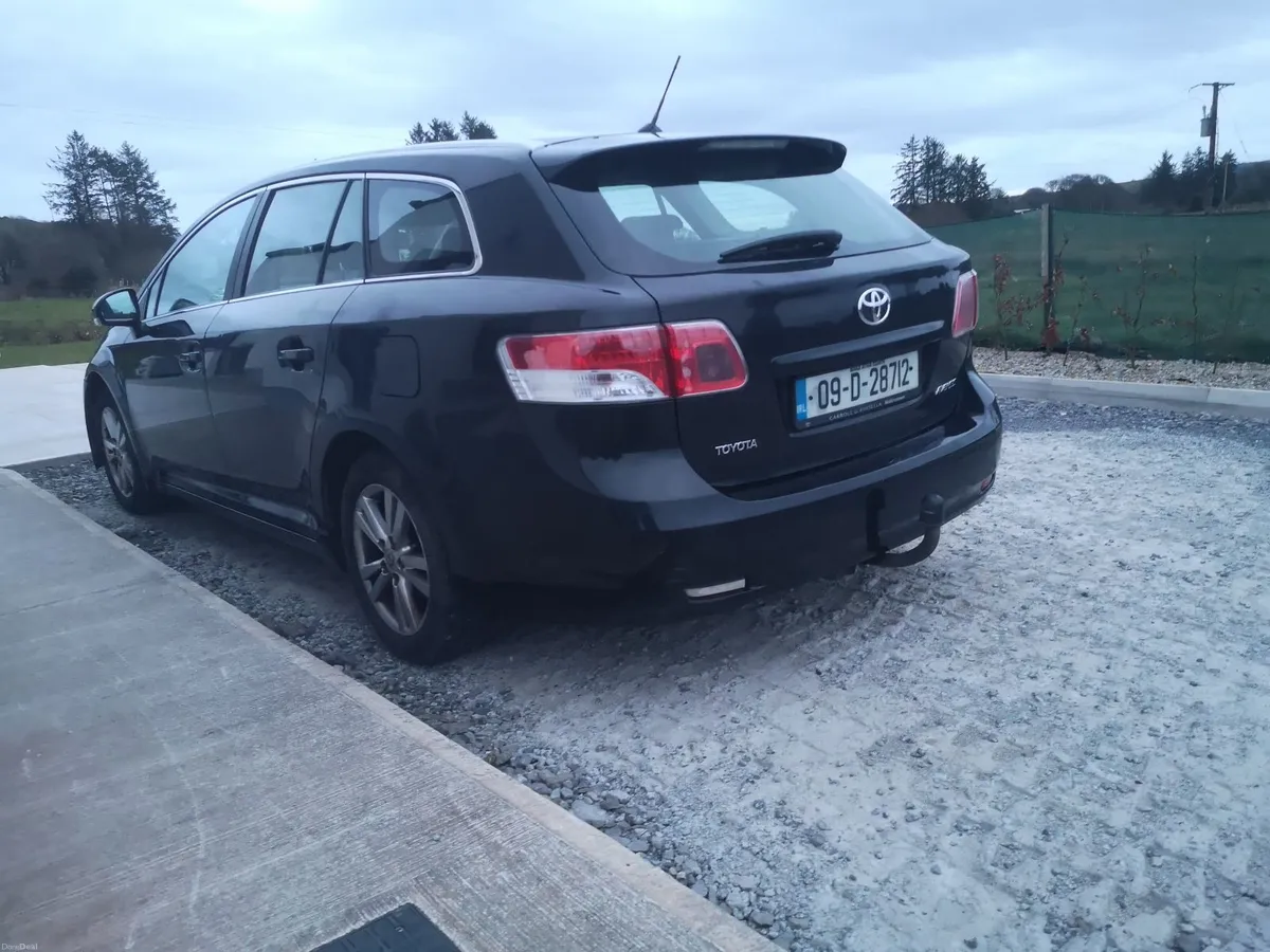 Toyota Avensis 2009 - Image 4