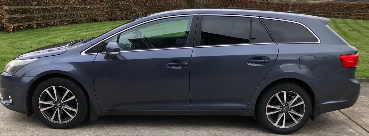 Toyota avensis - Image 4