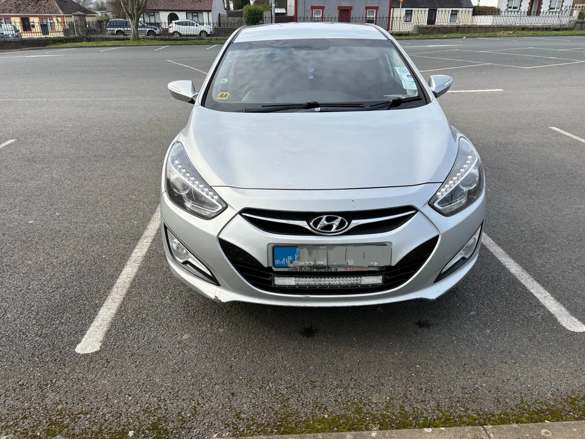 Car - Image 4