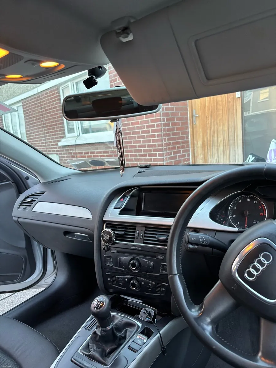 Audi A4 B8 SE - Image 4