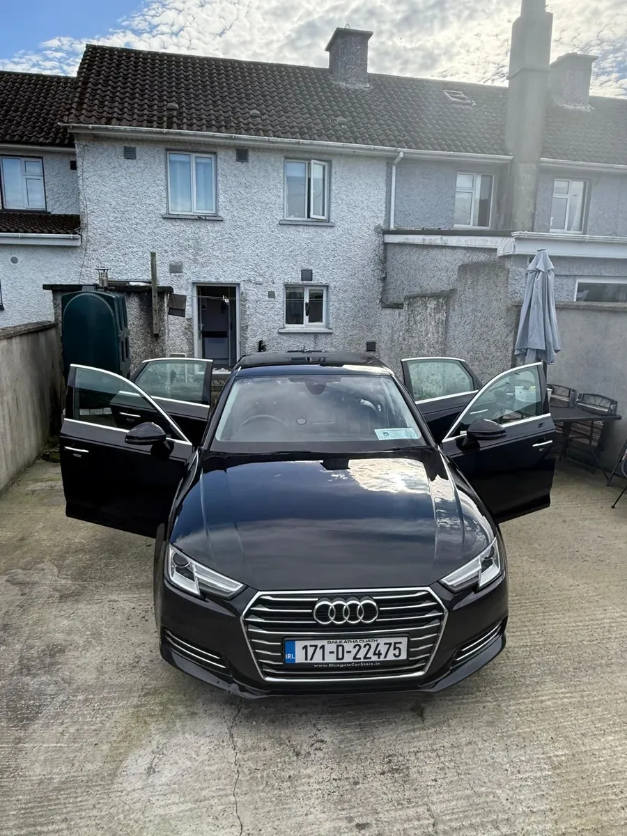 Audi A4 2017 - Image 2