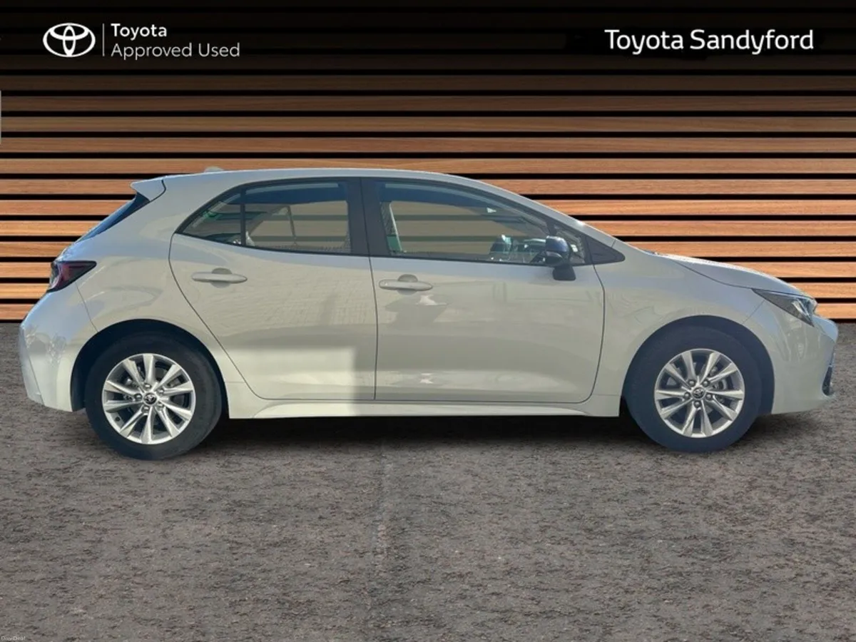 Toyota Corolla HYBRID LUNA HATCHBACK // REAR CAMER - Image 3