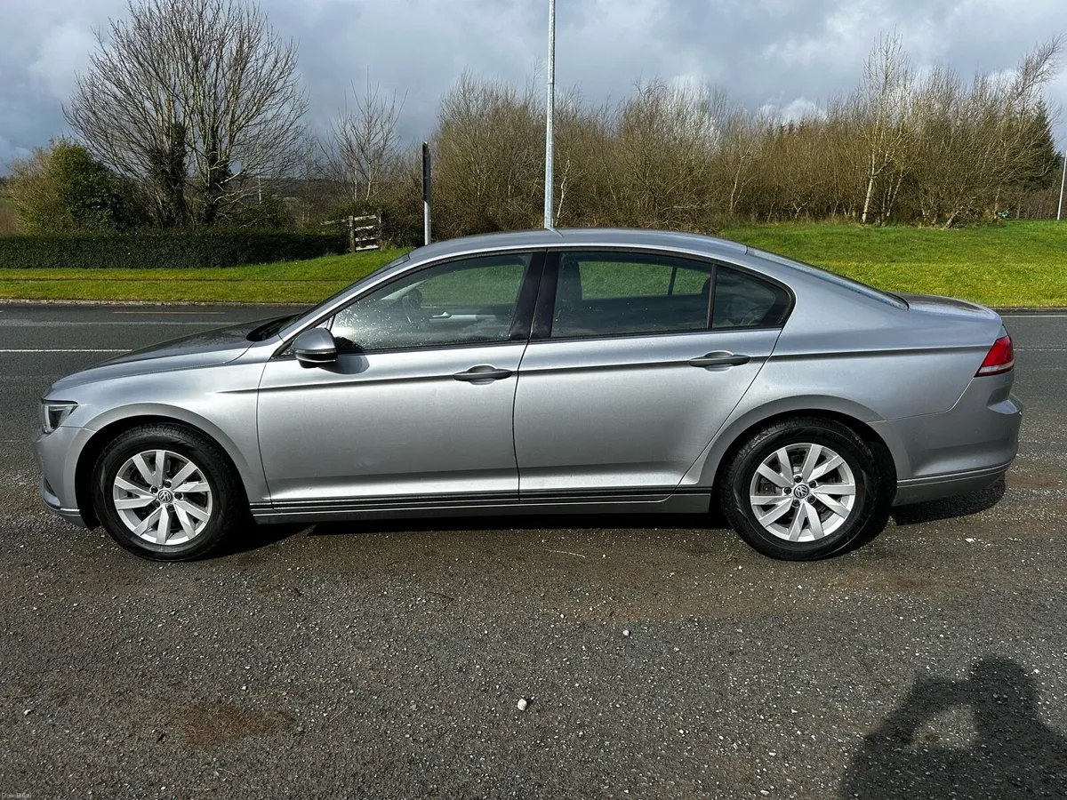 VOLKSWAGEN PASSAT 2018*NCT 2/28* - Image 6