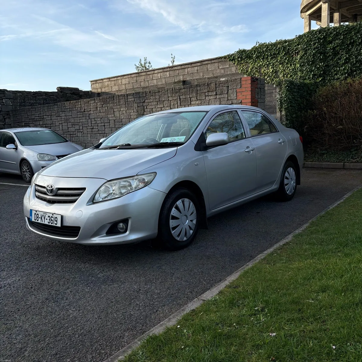 Toyota Corolla - Image 2