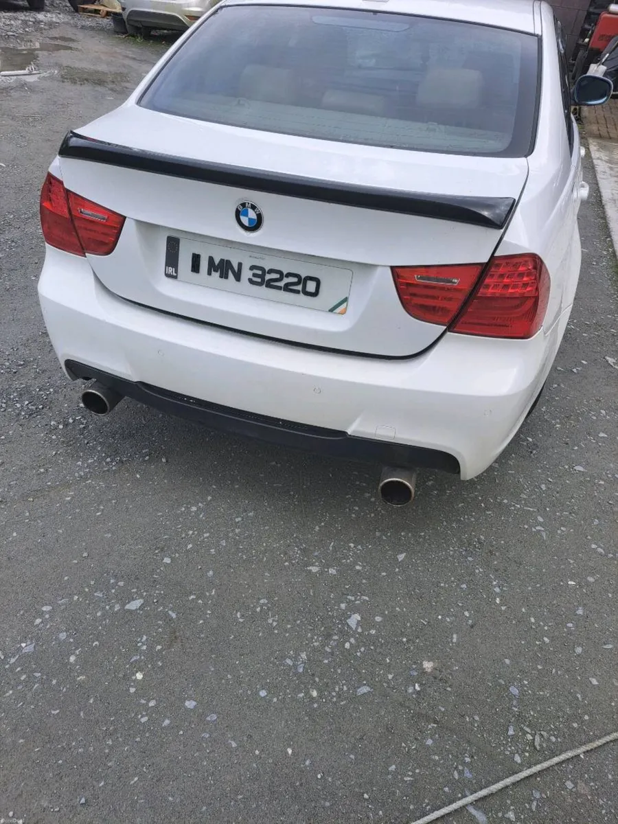 2011 bmw e90 318 with a 320 engine - Image 2
