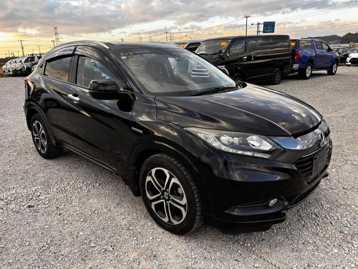 Honda Vezel 152 1.5 Hybrid Z - Image 1