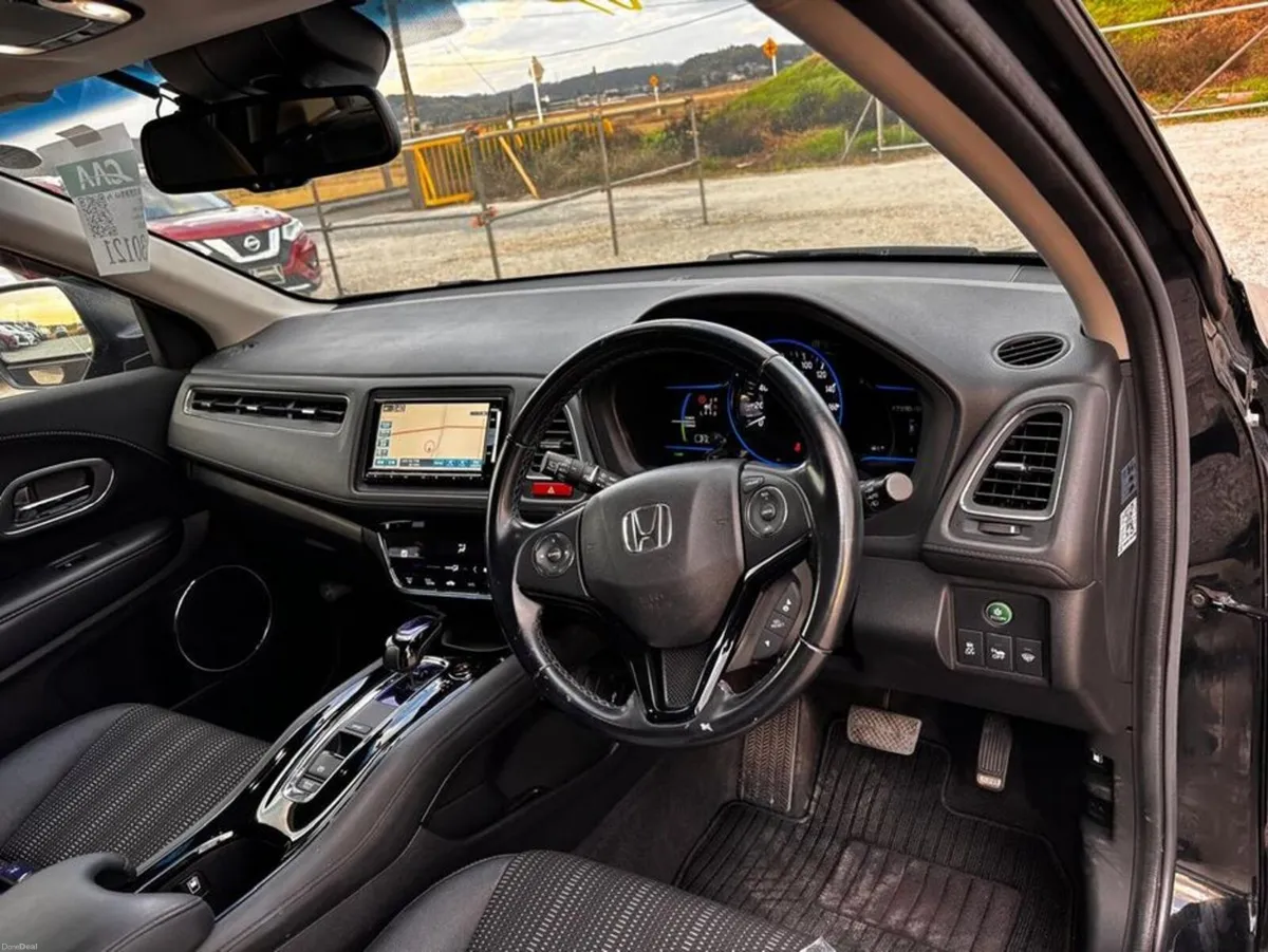 Honda Vezel 152 1.5 Hybrid Z - Image 3