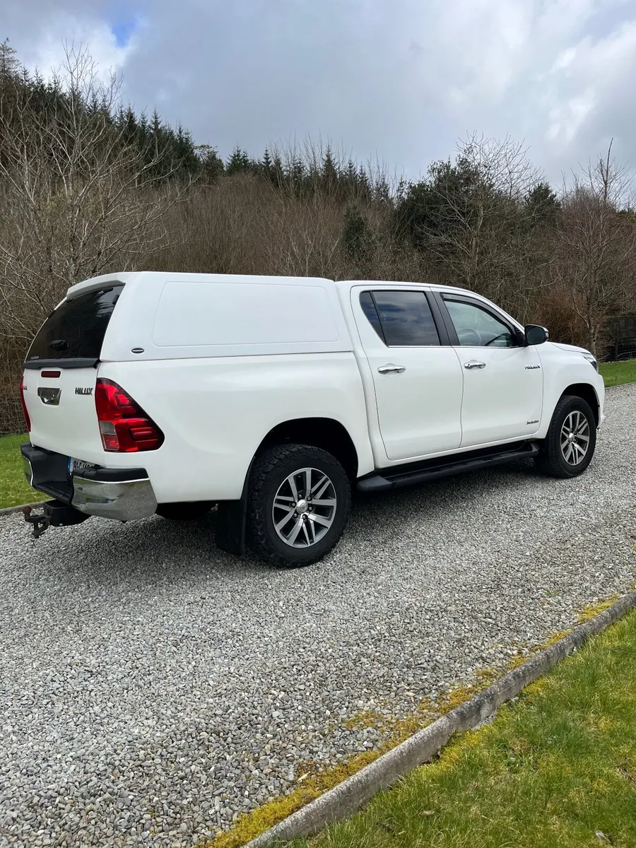 Toyota Hilux 2019 - Image 4