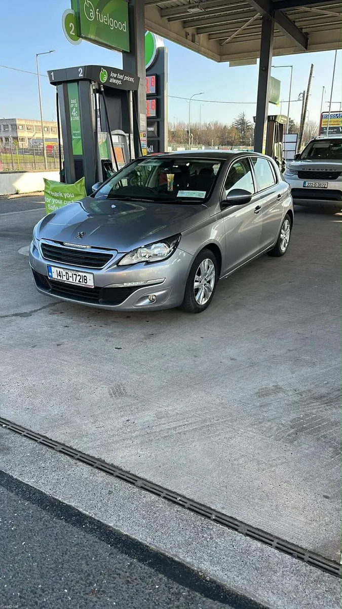 Peugeot 308 - Image 1