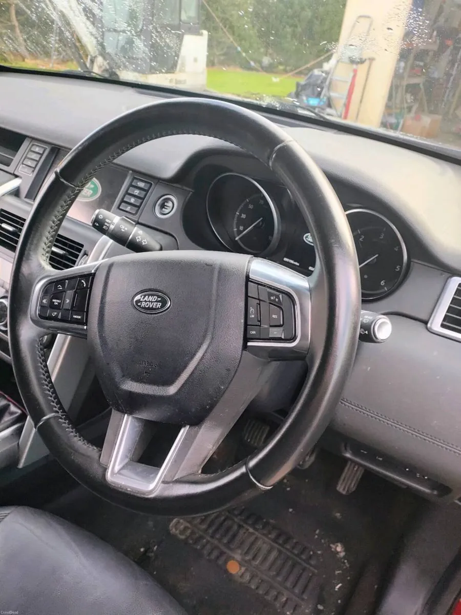 Land Rover Discovery Sport 2018 - Image 5