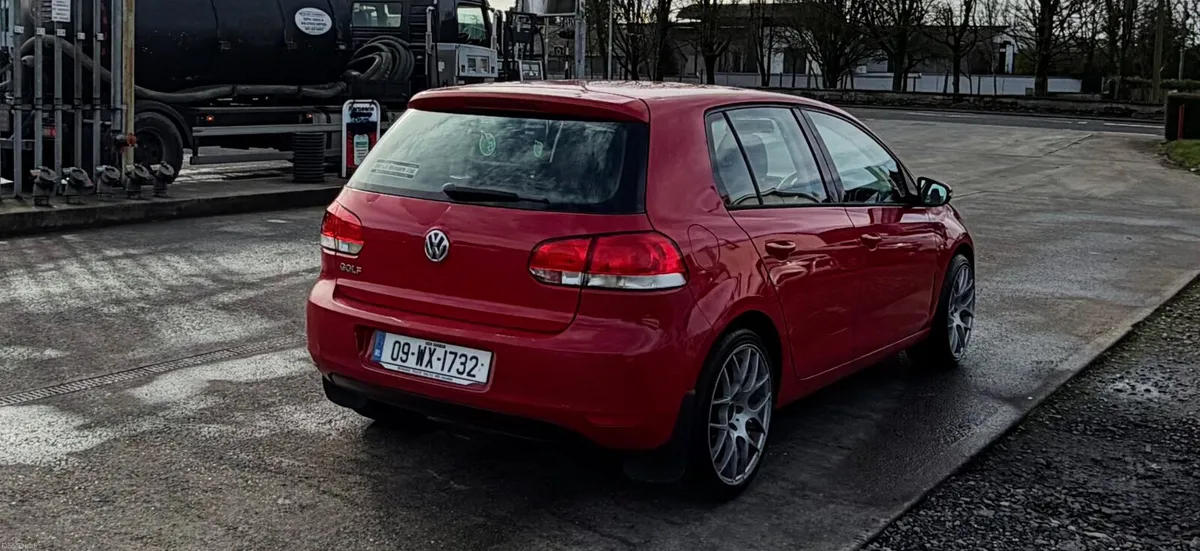 Volkswagen Golf 1.4 low mileage - Image 4